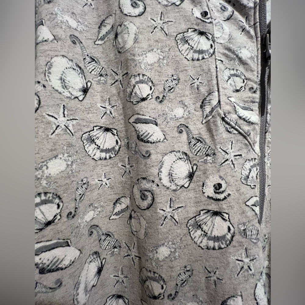 Sea Shell Robe - Gray Shell-Print Lightweight / Swimsuit CoverUp - Picture 6 of 8